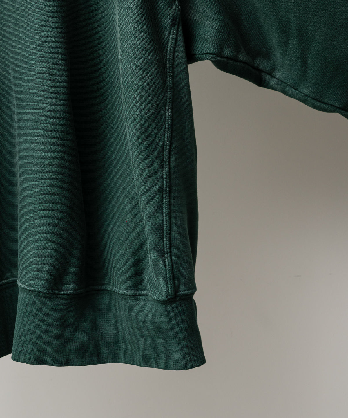 CROPPED CREW SWEATSHIRT