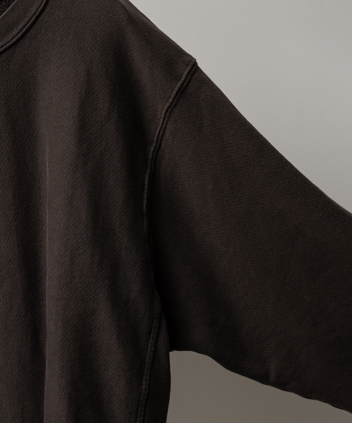 CROPPED CREW SWEATSHIRT