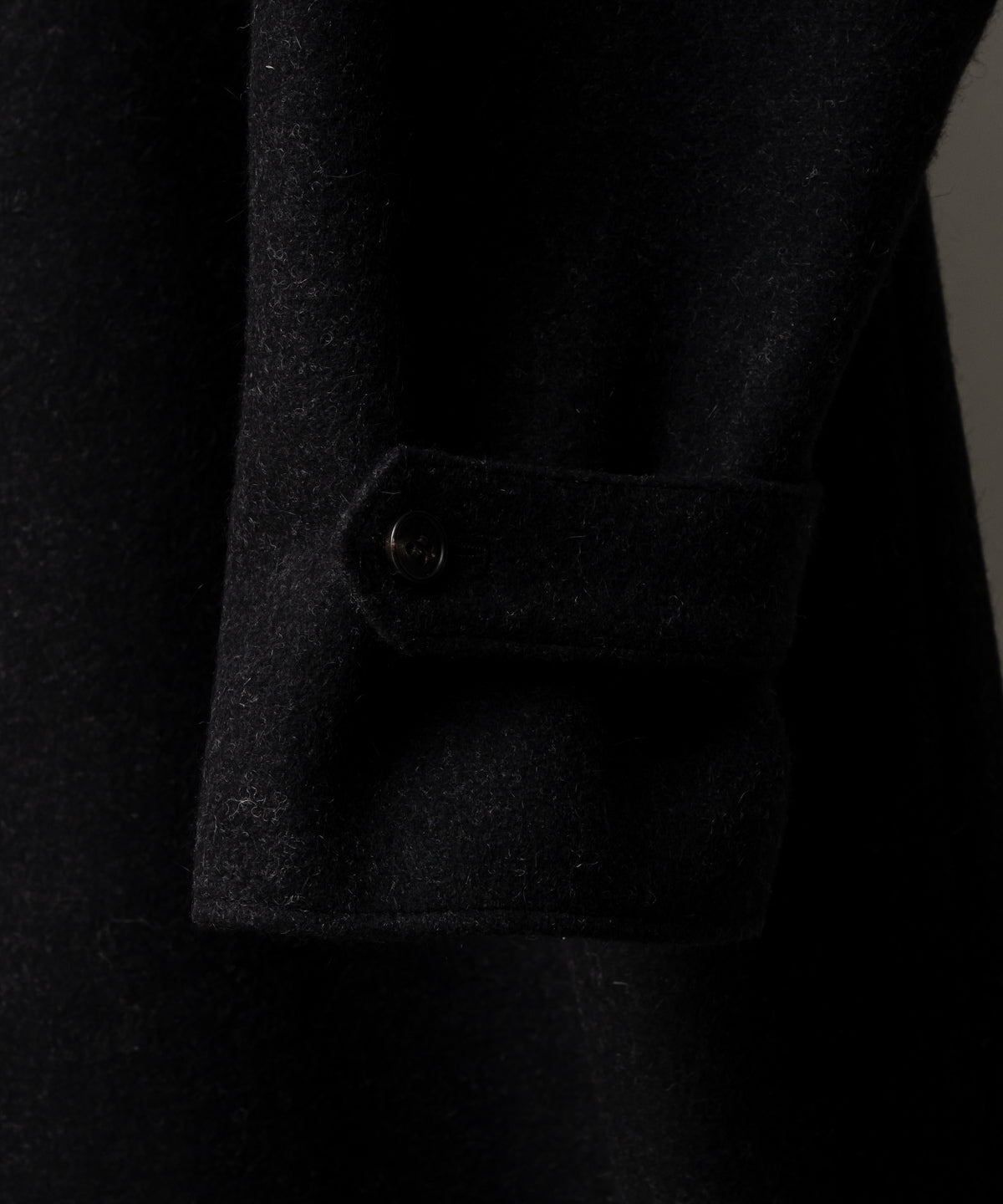 30-7-03 BOA COLLAR COAT