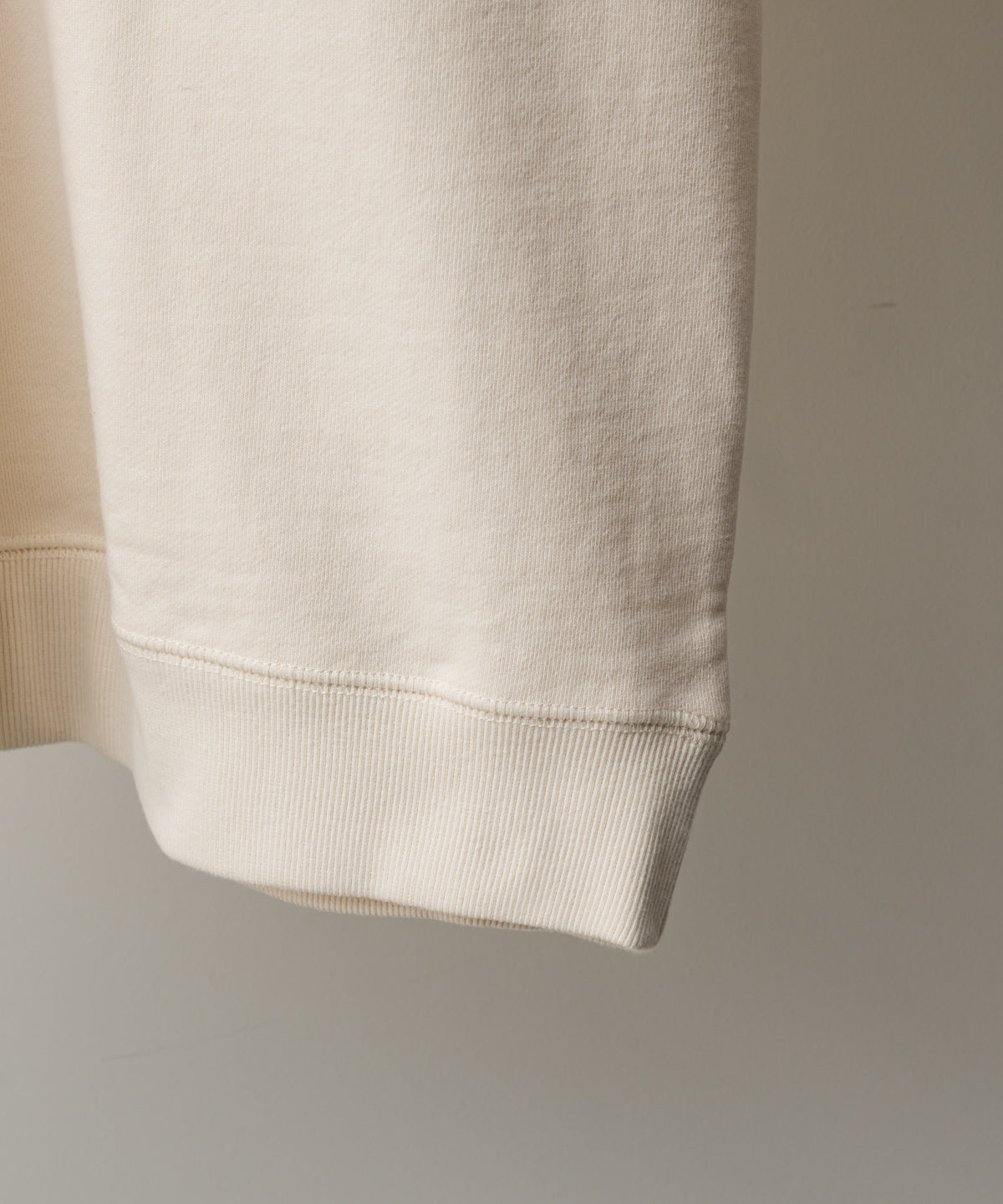 30-3-EM05 SWEAT SHIRT