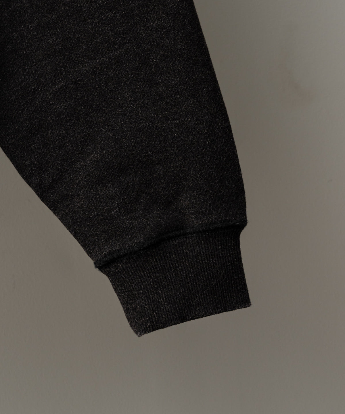 30-3-EM05 SWEAT SHIRT
