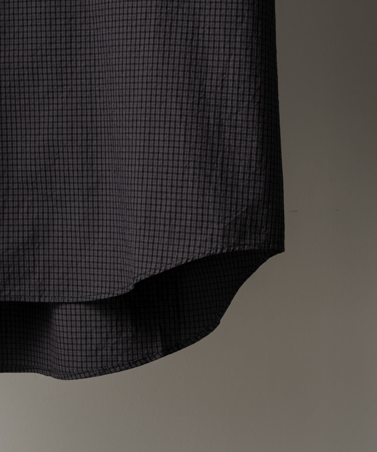 SPREAD COLLAR COTTON SHIRT