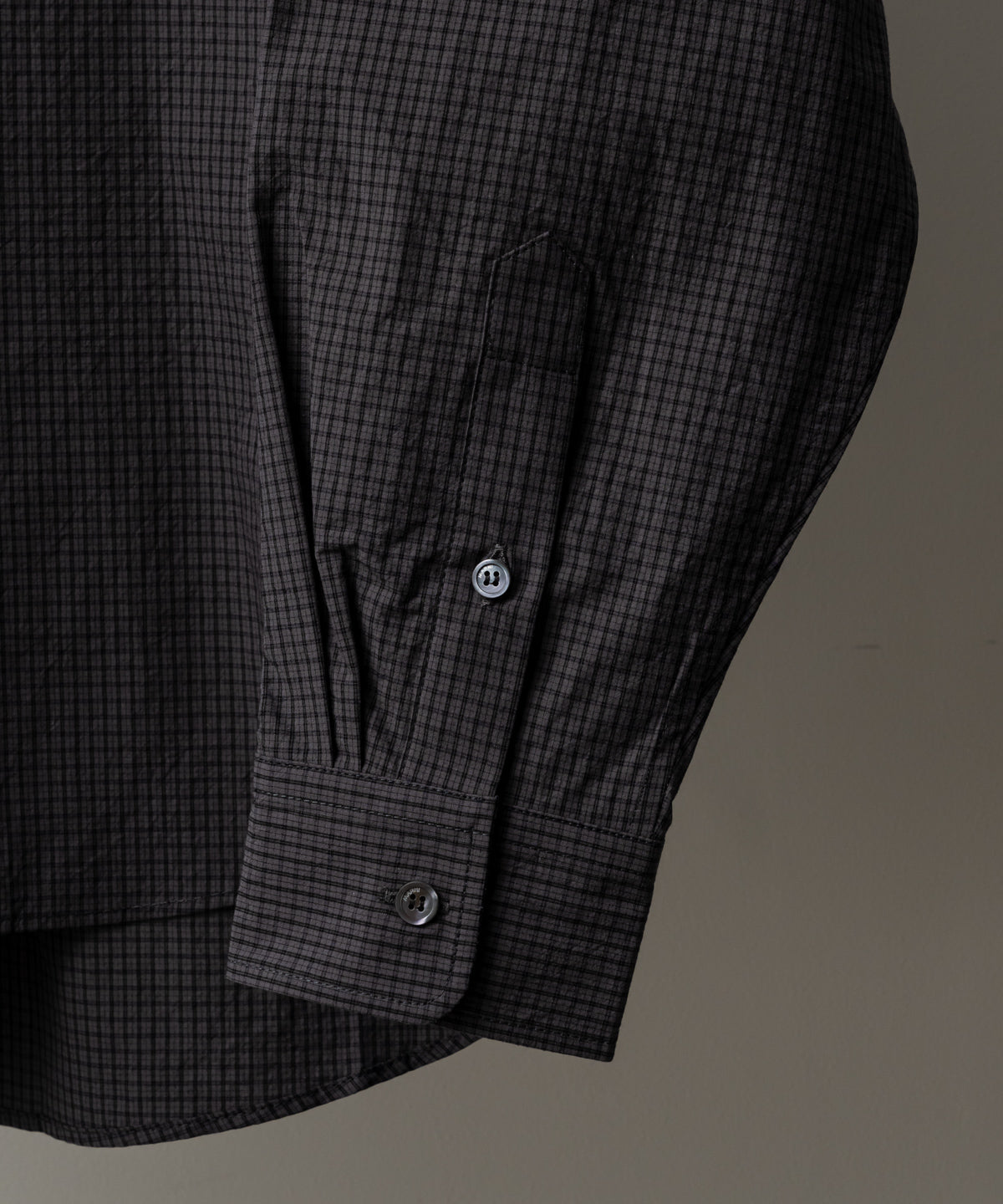 SPREAD COLLAR COTTON SHIRT