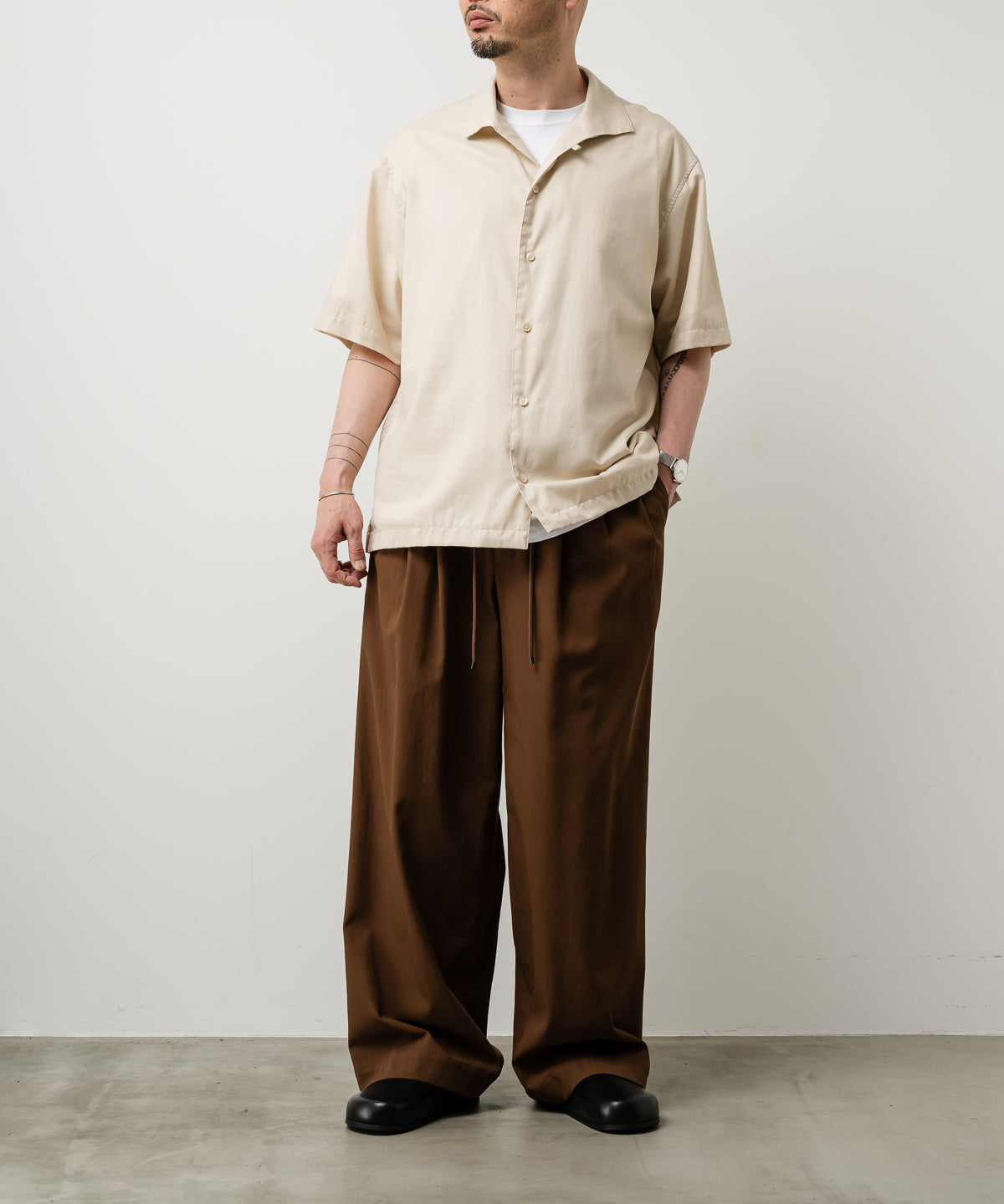 SILK SOFT TWILL SHARK COLLAR SHIRT