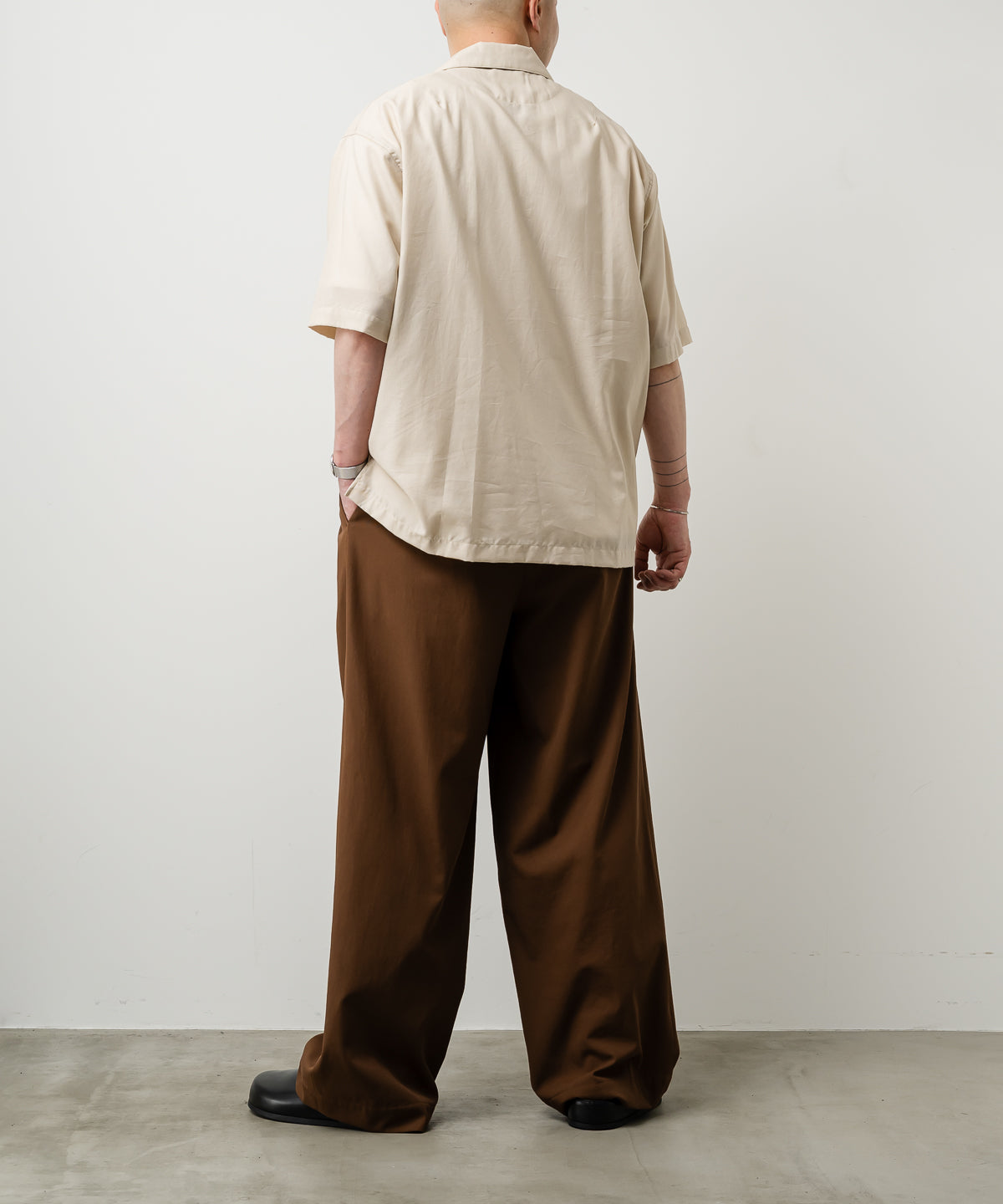 SILK SOFT TWILL SHARK COLLAR SHIRT