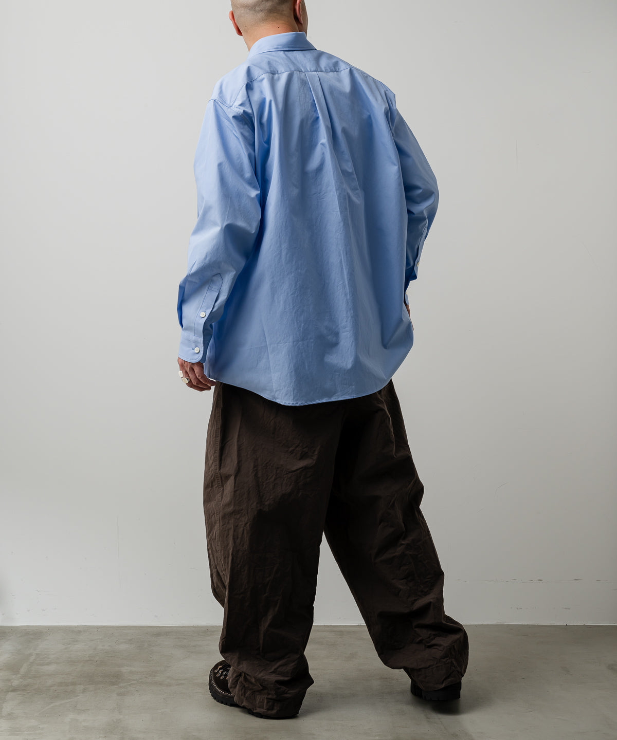 REGULAR COLLAR SHIRT