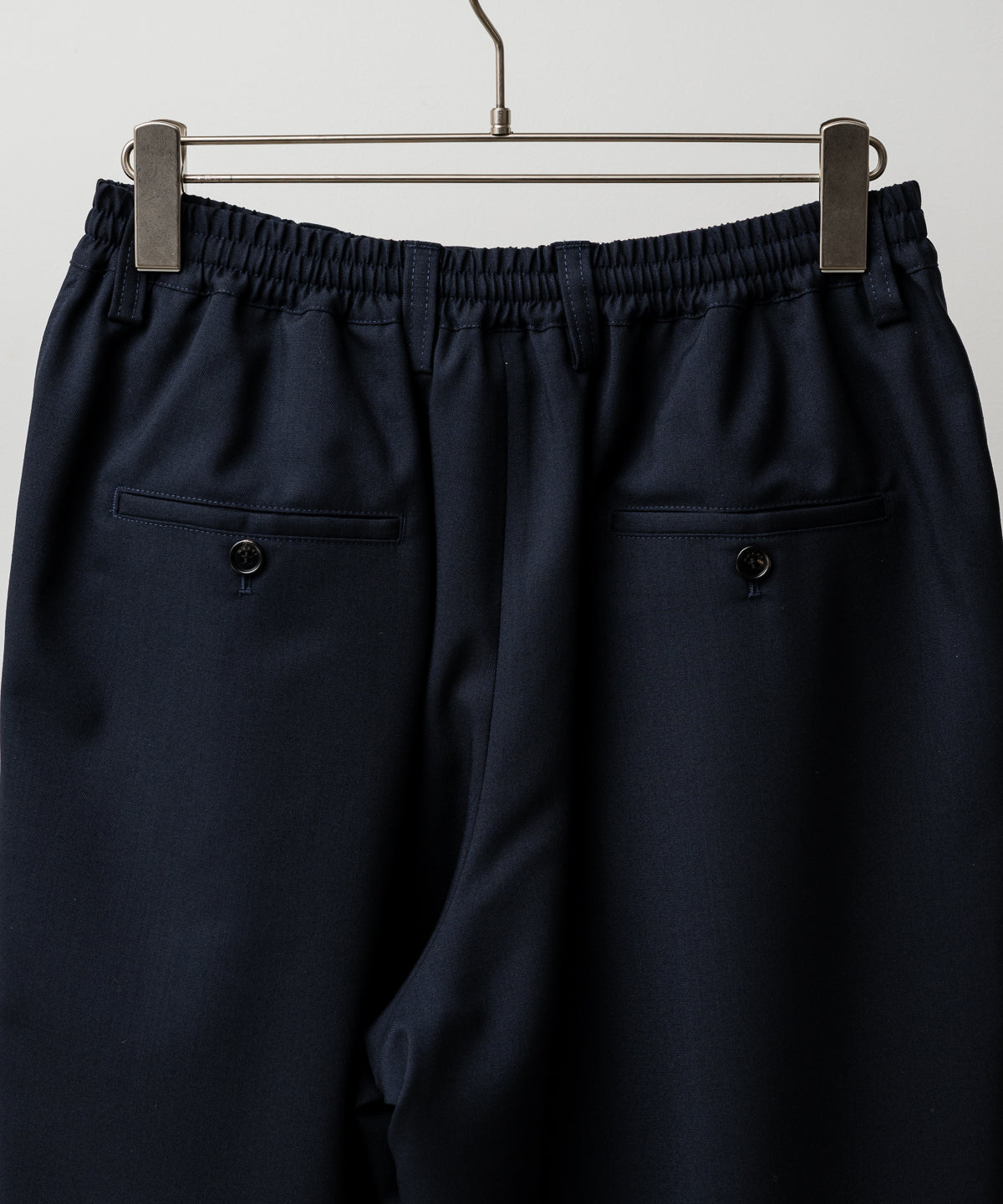 トロピカルウール製クロップドパンツ
