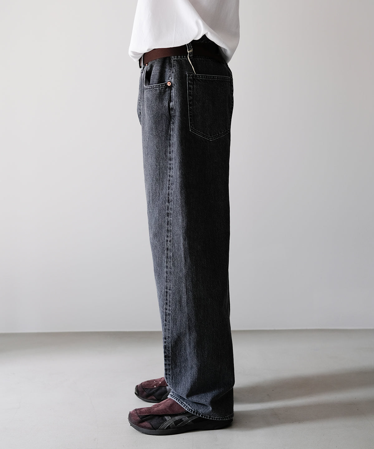 パンツ ULTERIOR WASHED SELVEDGE BLACK DENIM 4 ULTERIOR WASHED SELVEDGE BLACK DENIM 4