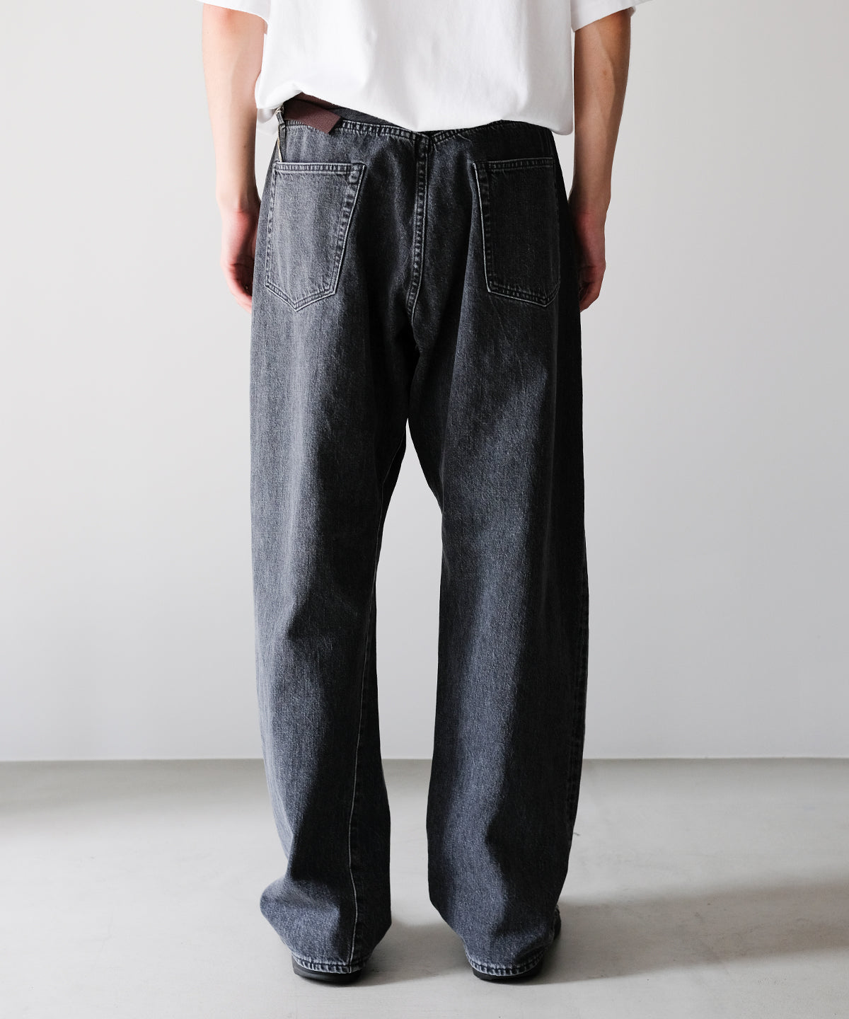 パンツ ULTERIOR WASHED SELVEDGE BLACK DENIM 4 WASHED SELVEDGE BLACK DENIM 5P PANTS - ULTERIOR – C THE C