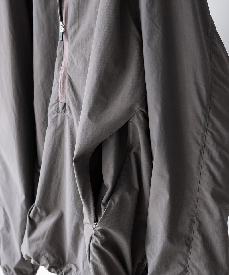 ORGANIZED HOODED PULLOVER / RIPSTOP NYLON -SandWaterr