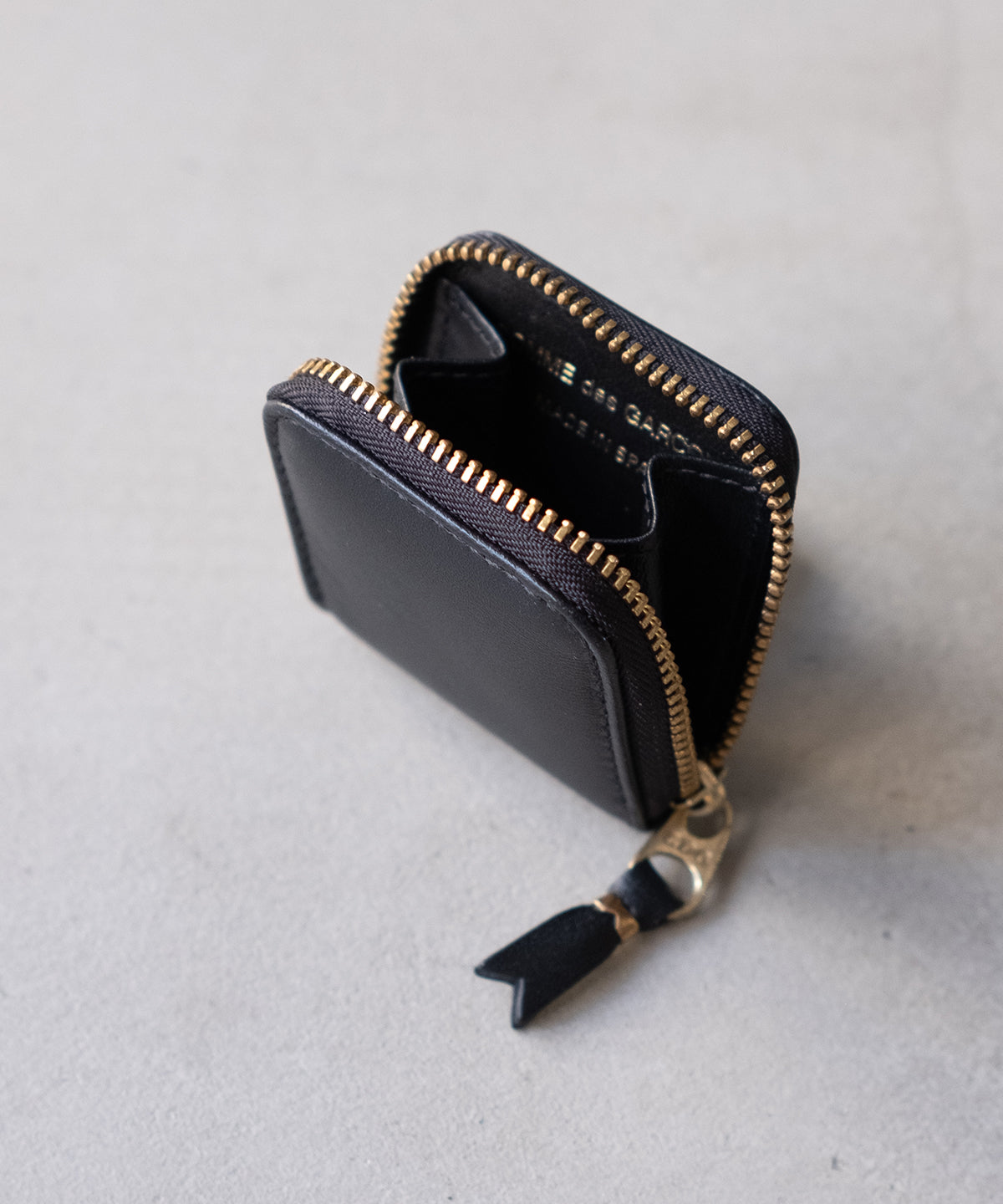 CLASSIC LEATHER LINE (8Z-D041-051)