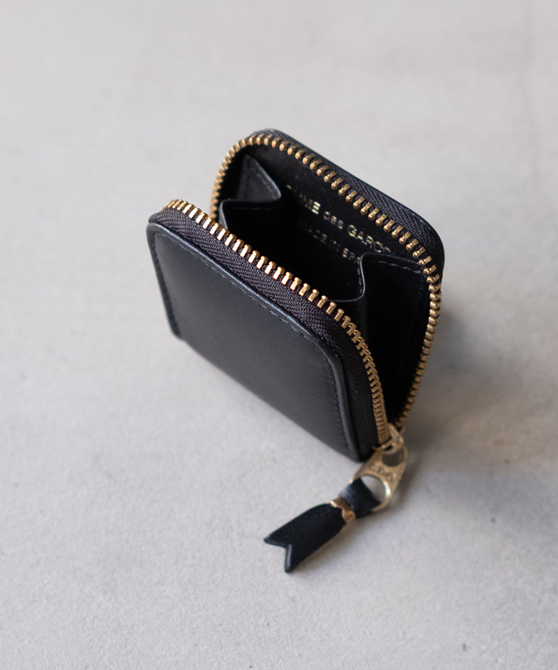 CLASSIC LEATHER LINE (8Z-D041-051) - Wallet COMME des GARCONS