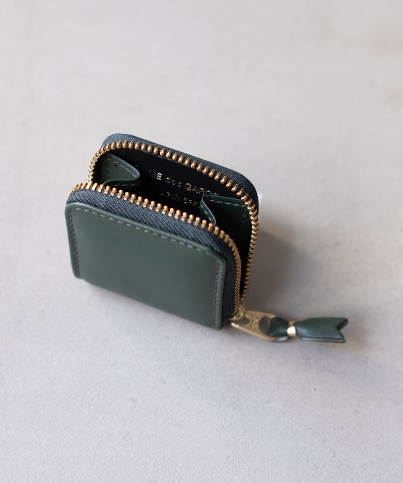 CLASSIC LEATHER LINE (8Z-D041-051) - Wallet COMME des GARCONS