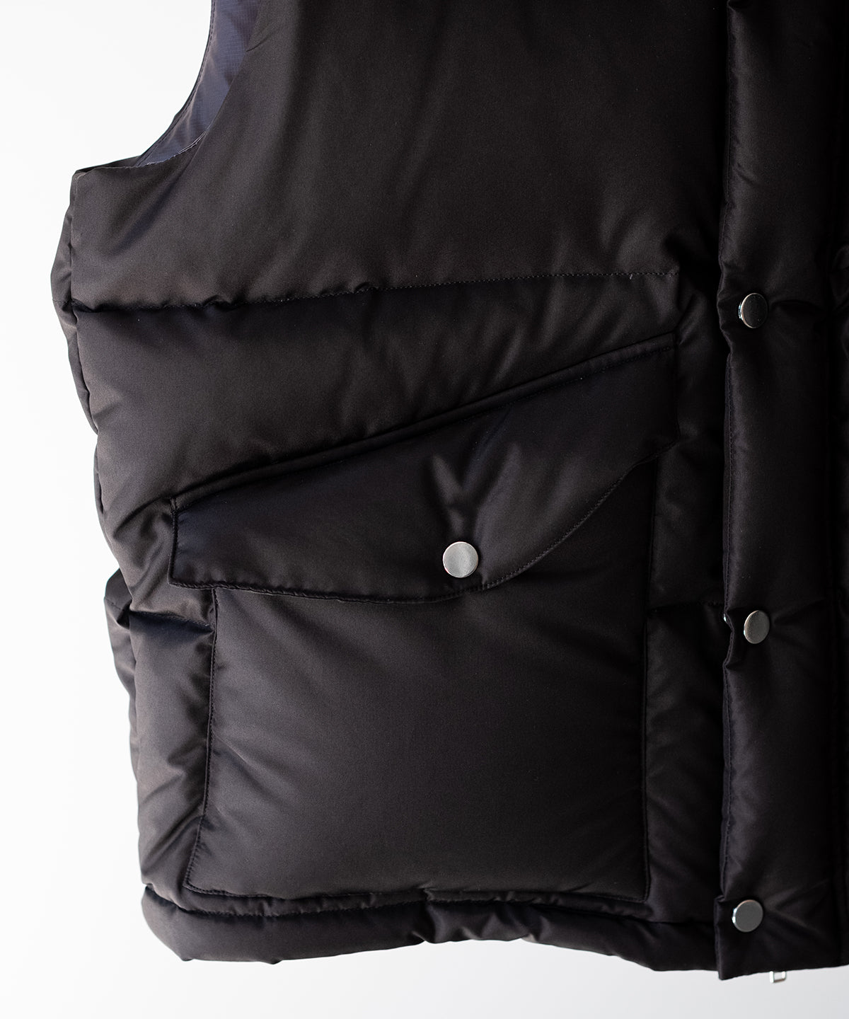 SILK DOWN VEST