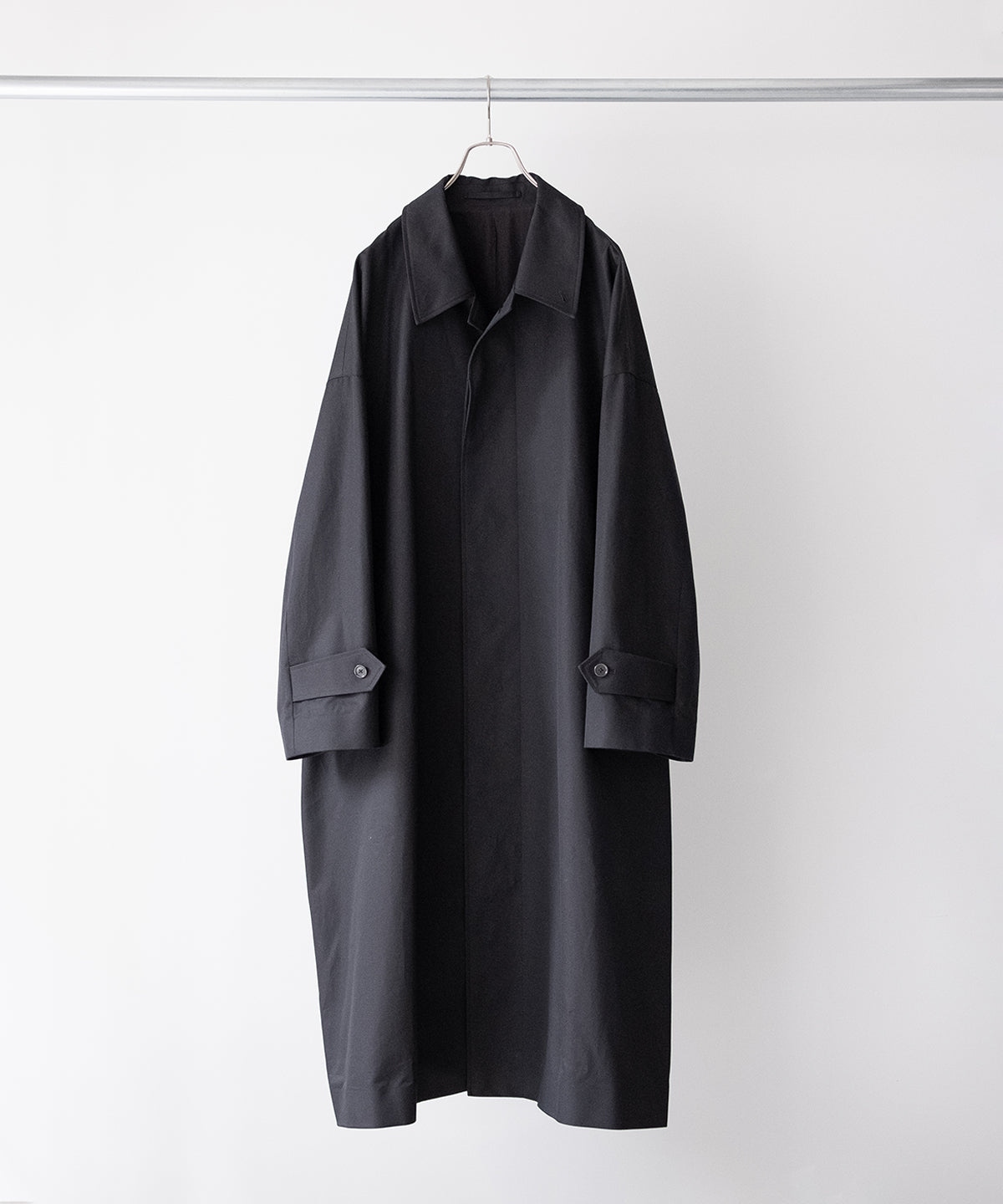 HUGE SINGLE TRENCH COAT - marka