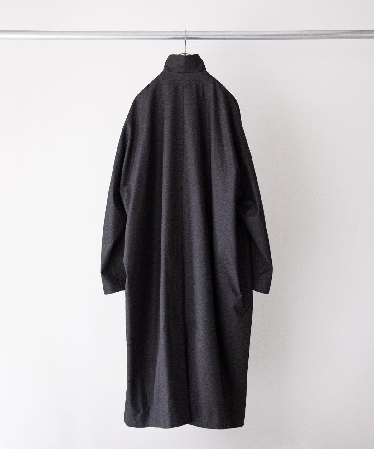 HUGE SINGLE TRENCH COAT