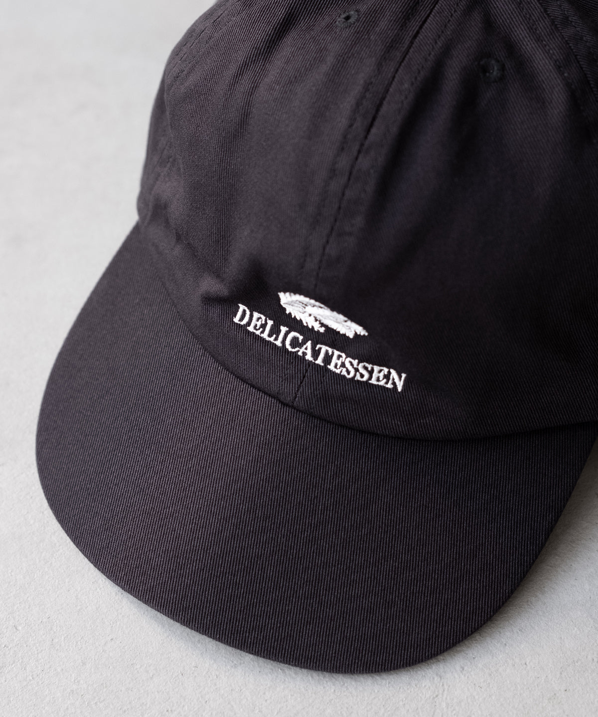 DELICASSEN CAP - COMESANDGOES