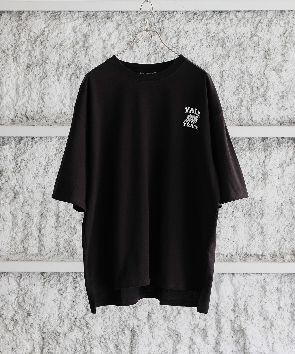 YALE TRACK TEE
