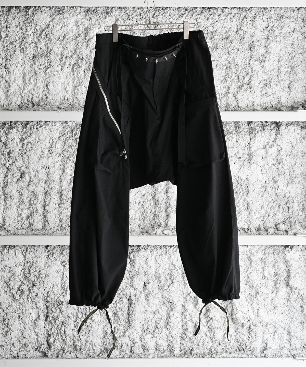 P30AL-E ENCAPSULATED NYLON ULTRAWIDE DRAWCORD CARGO TROUSER GEN. 1
