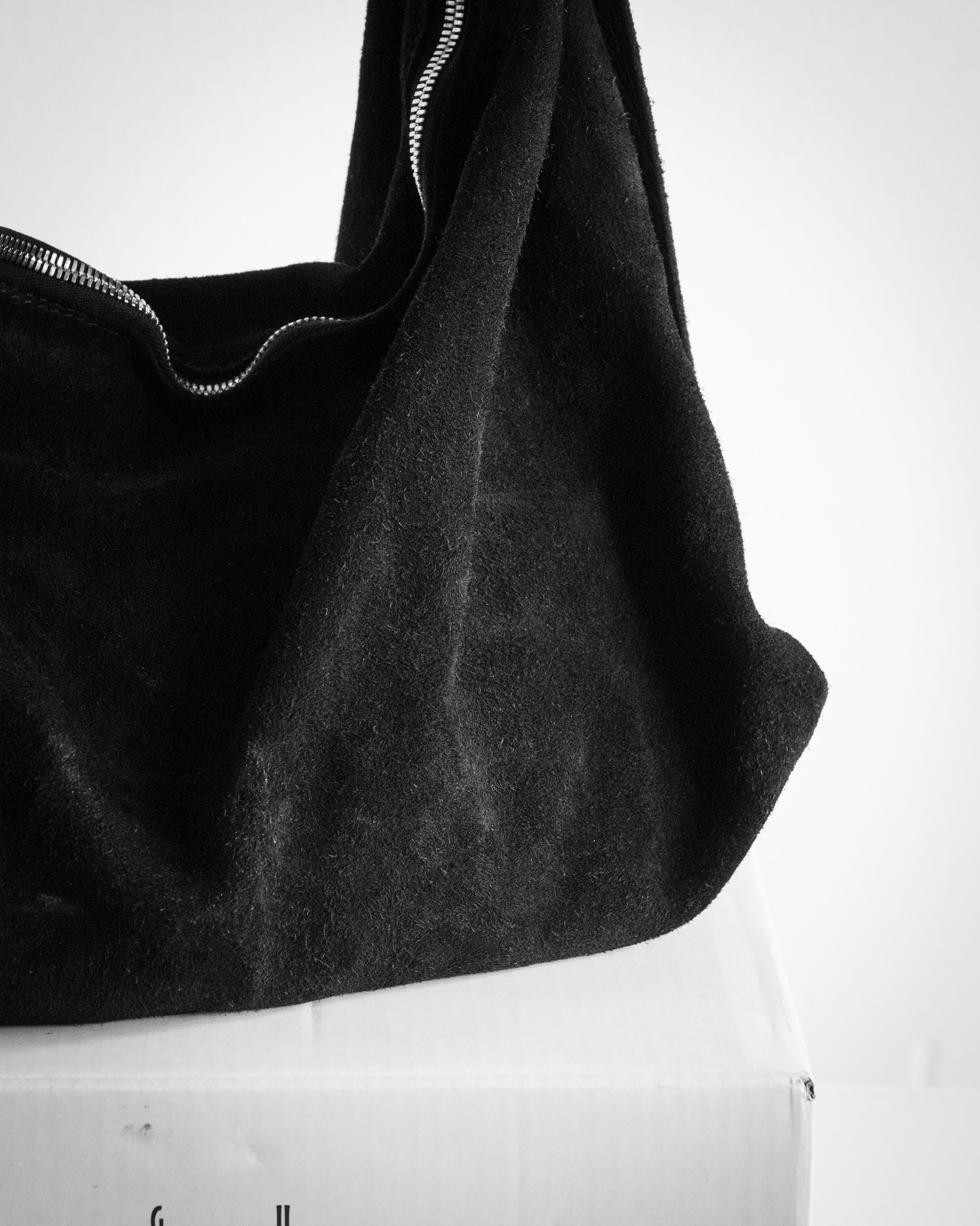 LAST1 >> Q15 LARGE CROSS - BODY BAG