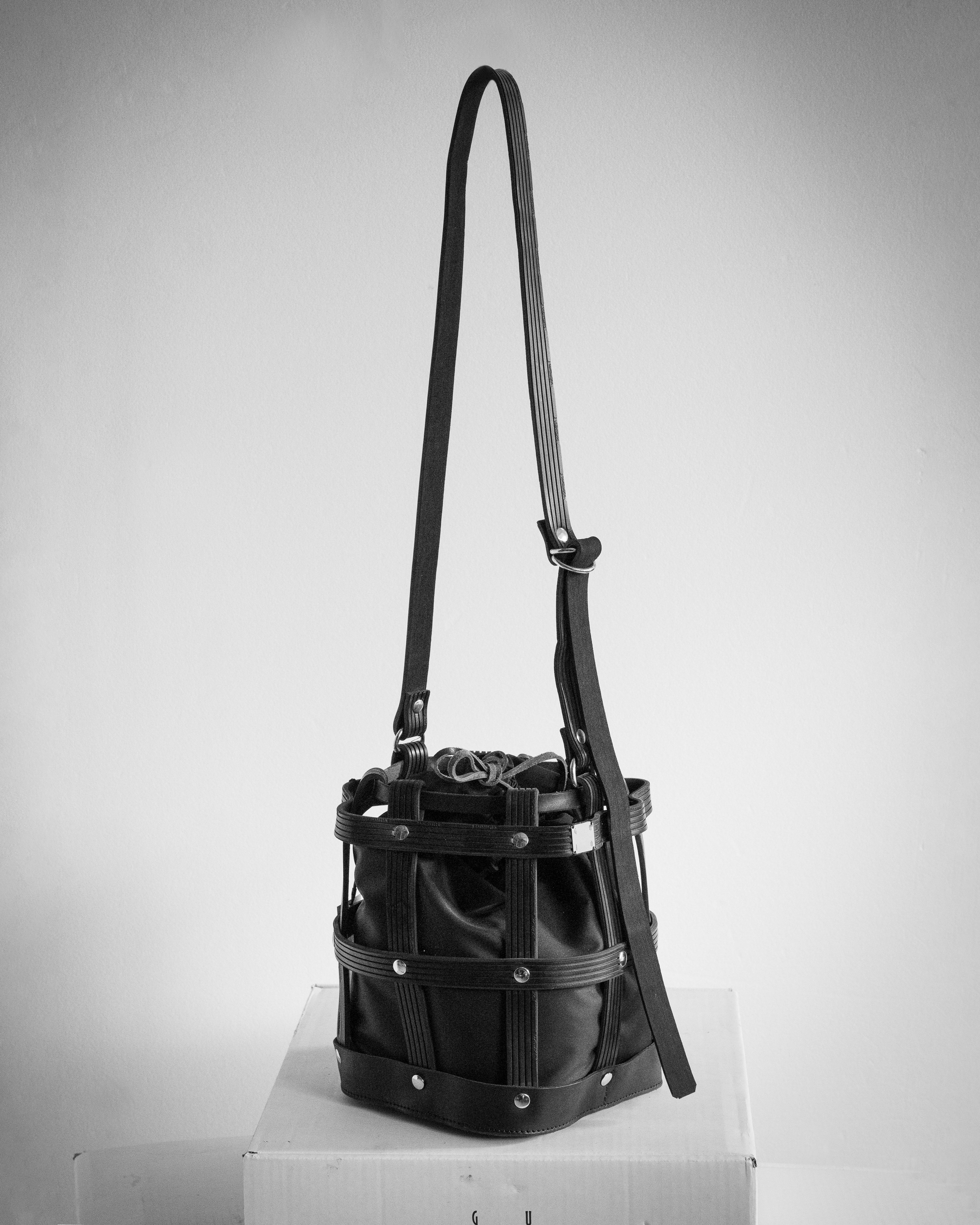 AB3 NYLON RUBBER BACKET BAG