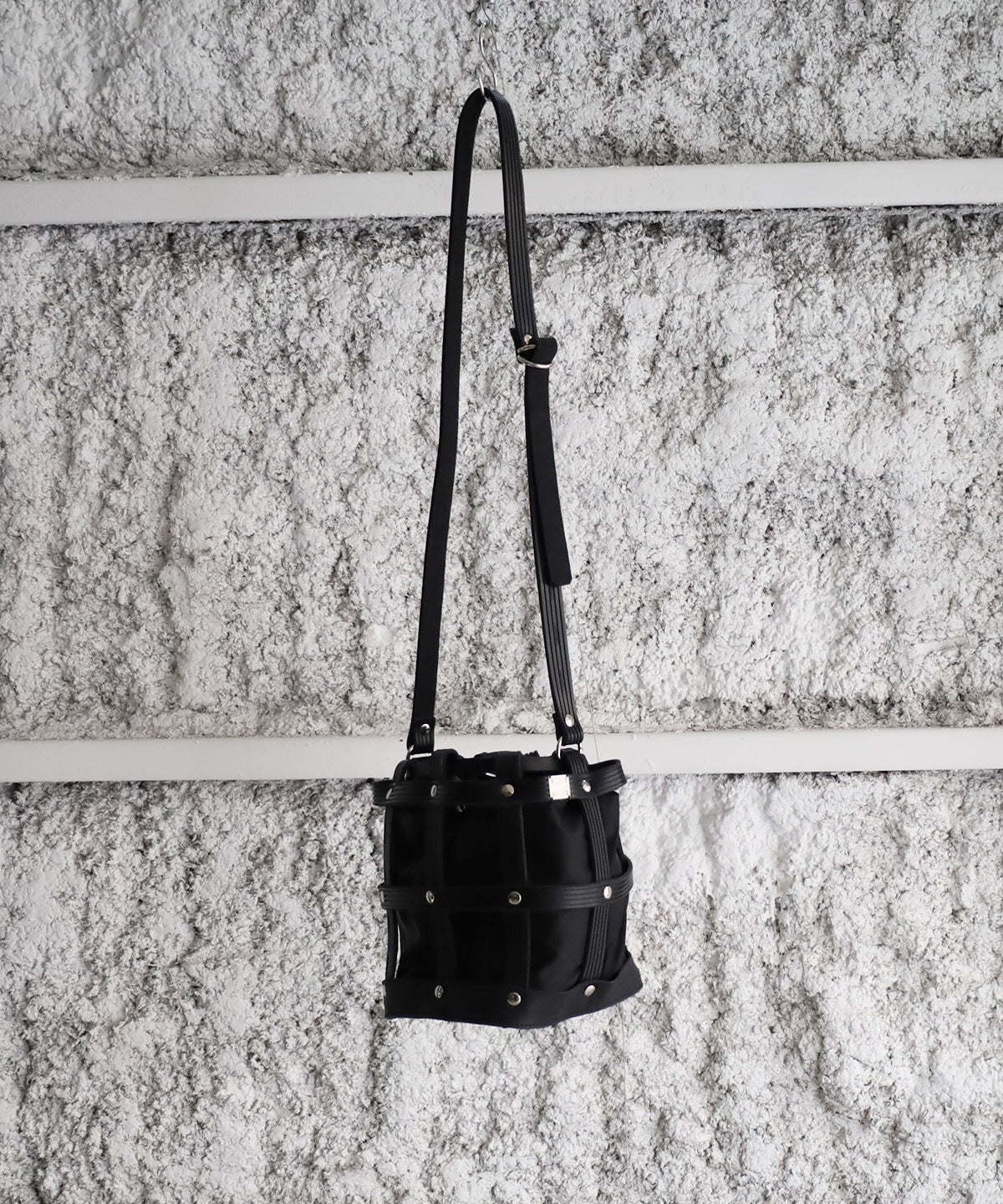 AB3 NYLON RUBBER BACKET BAG