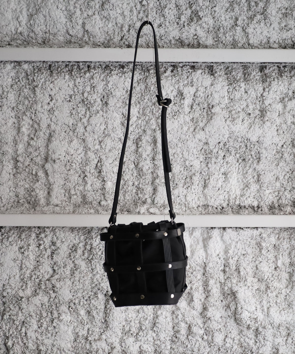AB3 NYLON RUBBER BACKET BAG