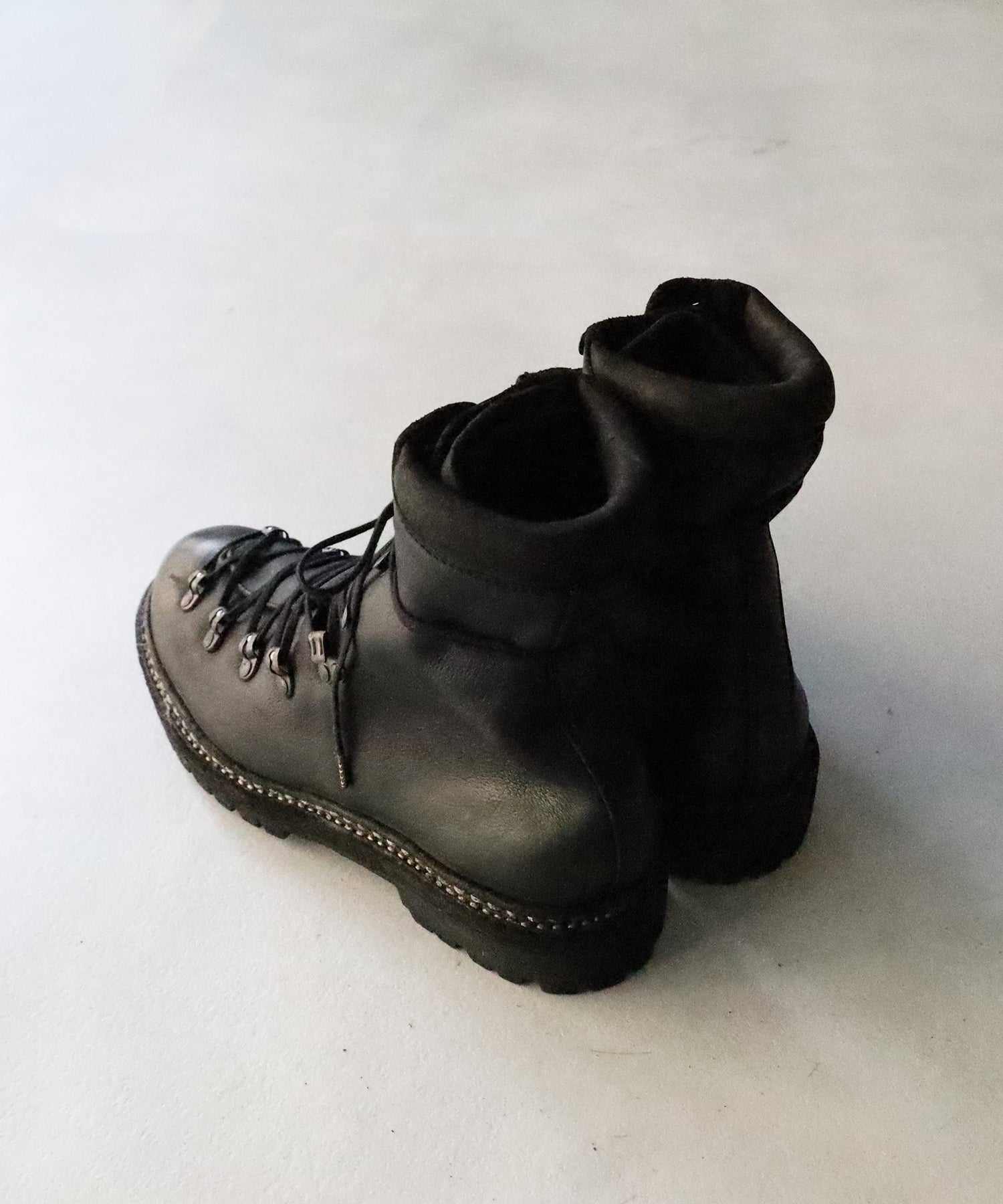 LAST1>> TREKKING BOOT