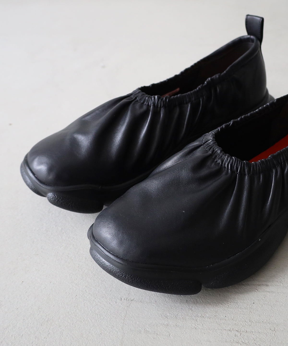 【CAMPER】カルスト KARST」<br>初のスリッポンモデル登場 | Topics | Camper