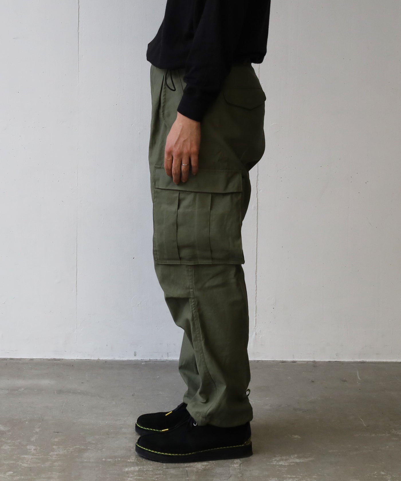 Duality Cloth Cargo Slacks / Grey | meanswhile